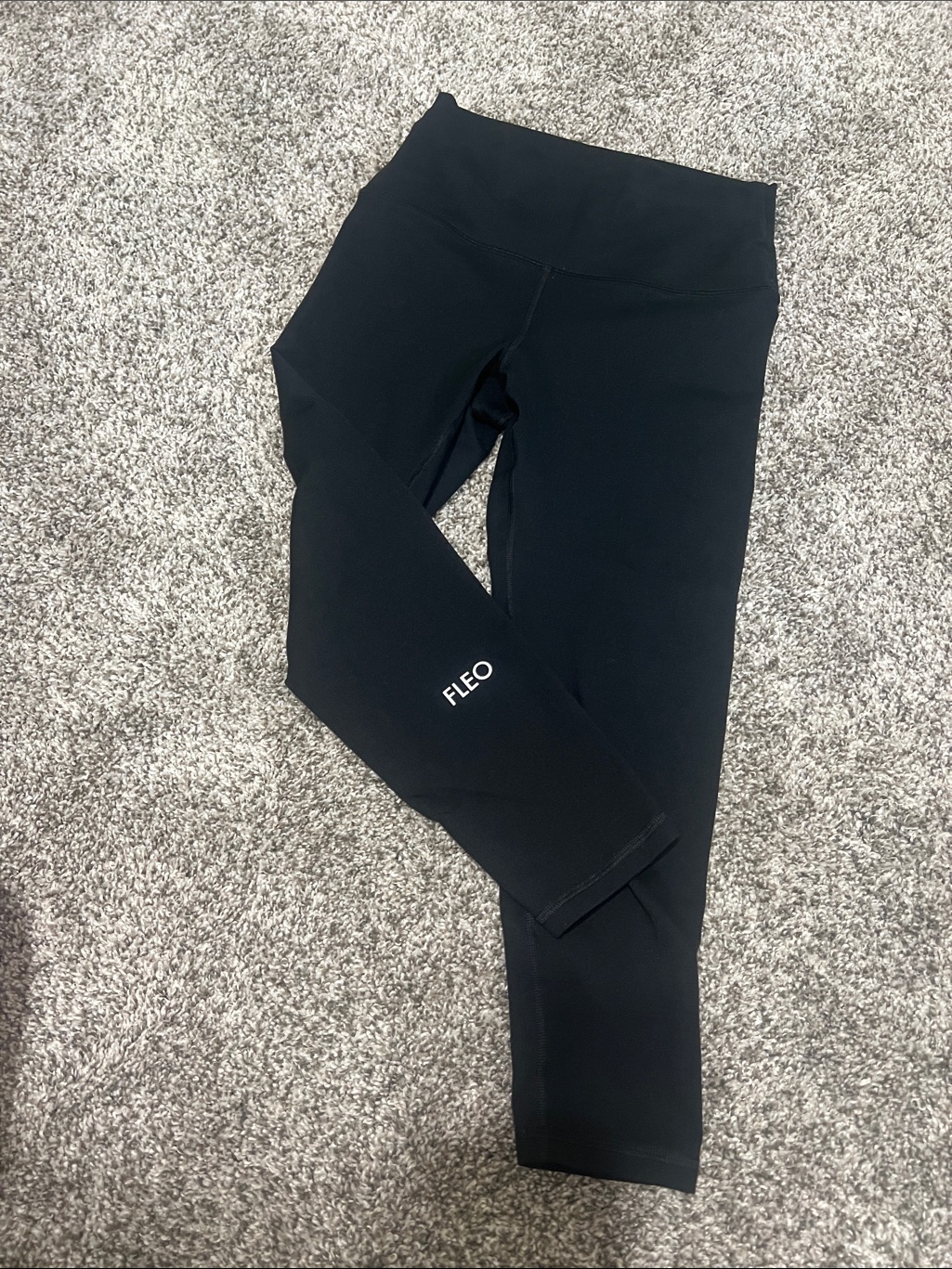 Fleo Black Performance Leggings Size M New Without